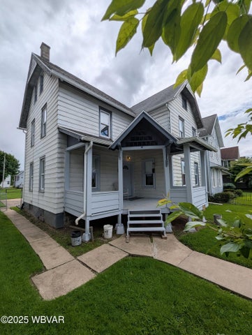 1127 Isabella Street