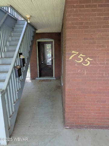 755 West Third Street Apt 1